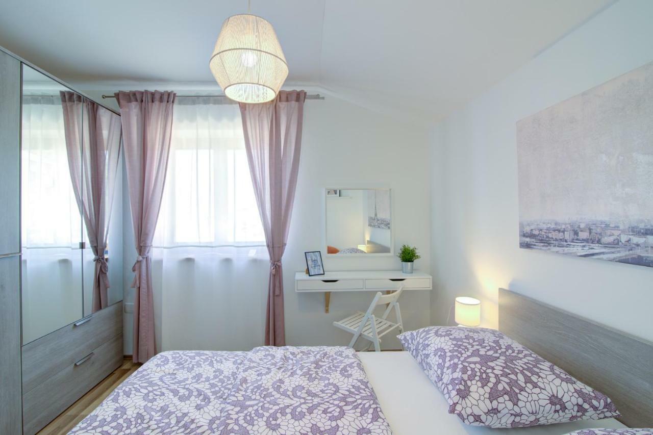 Josipa & Jelena Apartment