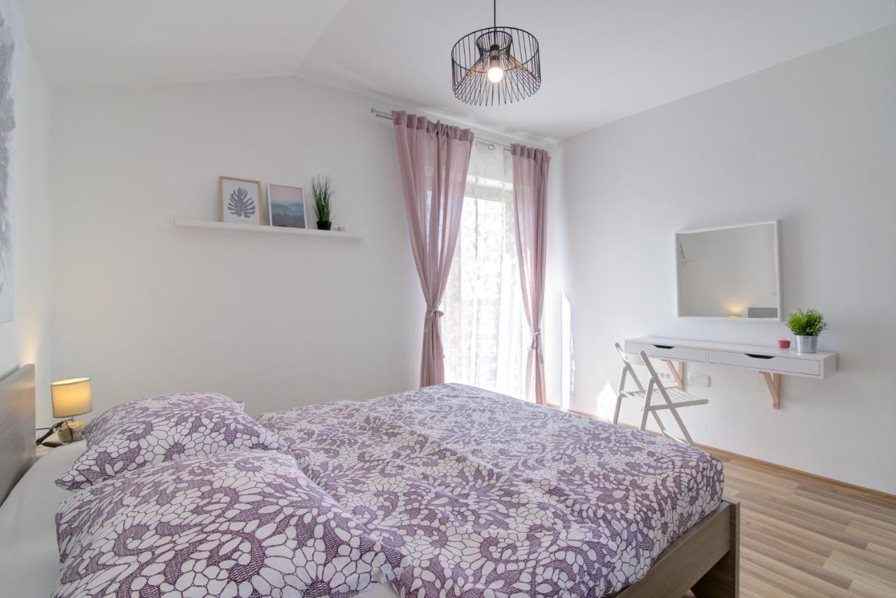 Josipa & Jelena Apartment
